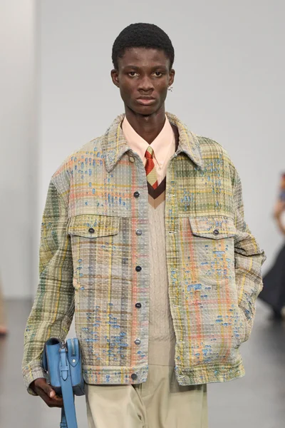 Look 22